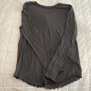 We The Free Long Sleeve Tee Size Large